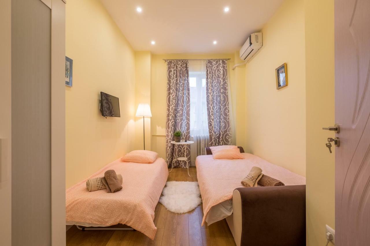 Modern 2 Bedroom Apartment Next To Vitosha Str. Sofia Luaran gambar