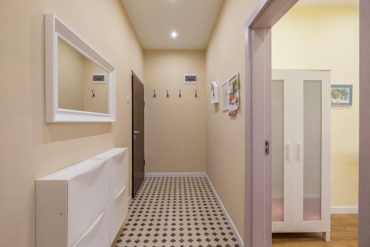 Modern 2 Bedroom Apartment Next To Vitosha Str. Sofia Luaran gambar