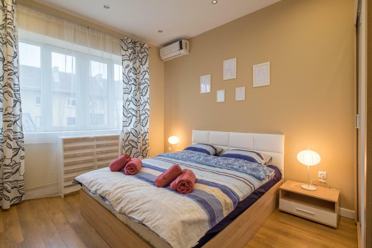 Modern 2 Bedroom Apartment Next To Vitosha Str. Sofia Luaran gambar
