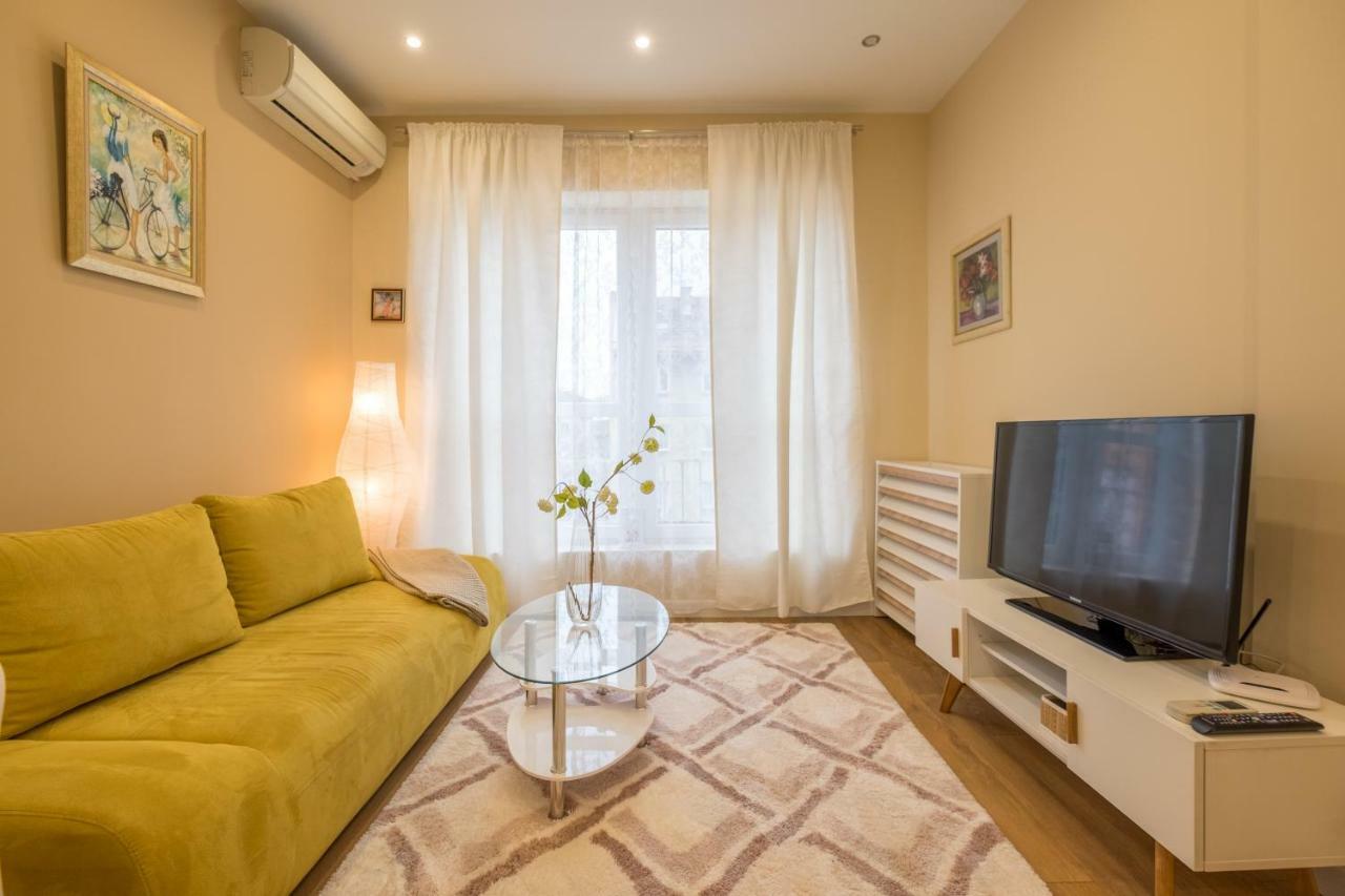 Modern 2 Bedroom Apartment Next To Vitosha Str. Sofia Luaran gambar