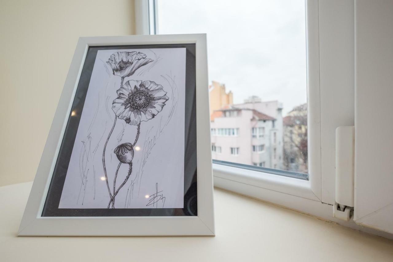 Modern 2 Bedroom Apartment Next To Vitosha Str. Sofia Luaran gambar
